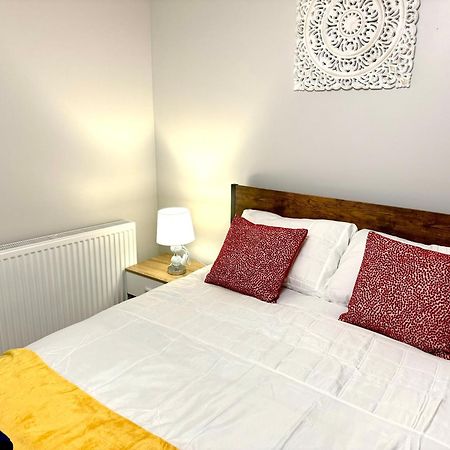 Comfy Studio Flat And Workspace Near Ashton-U-Lyne Station Stalybridge Εξωτερικό φωτογραφία